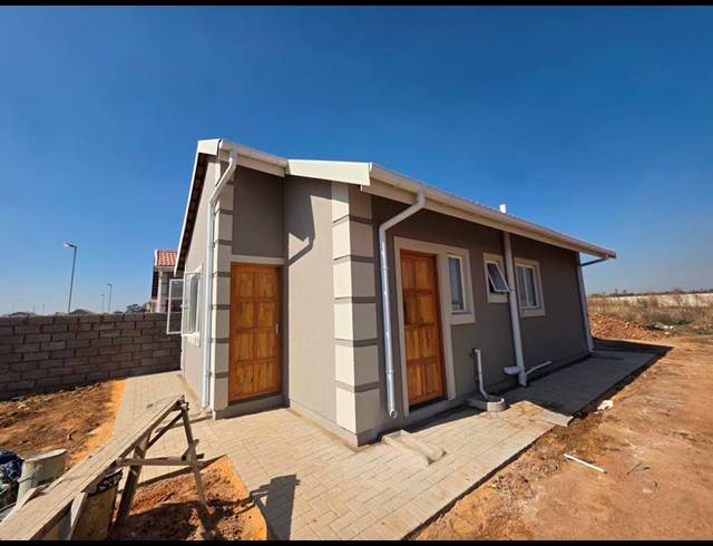 2 BEDROOM HOUSE FOR SALE IN BUHLE PARK